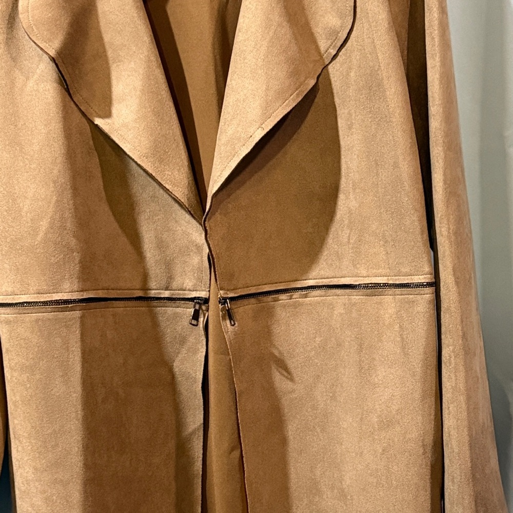 Active USA Brown Trench Coat - Picture 3 of 4